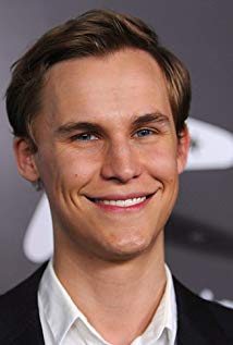 Rhys Wakefield